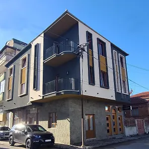 Velar Boutique , Korce Albanie